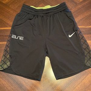 NIKE ELITE Black Athletic Basketball Gym Shorts Men's Size Medium w/ Pockets